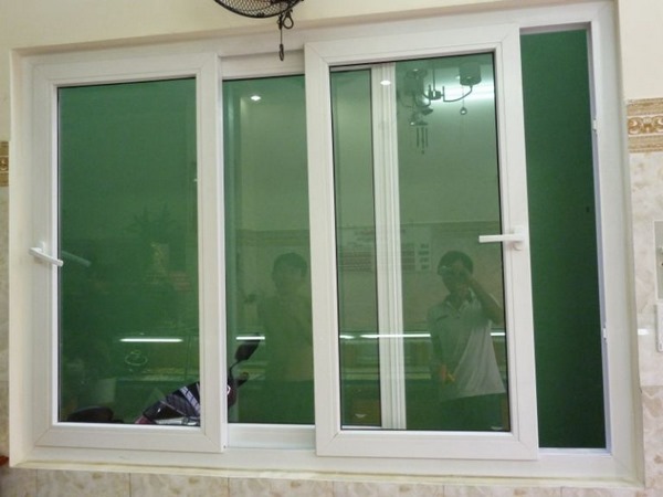 Cửa sổ trượt 3 cánh màu trắng