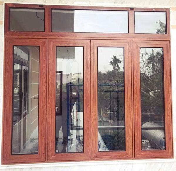 Cửa sổ nhôm giả gỗ mở quay có ô thoáng