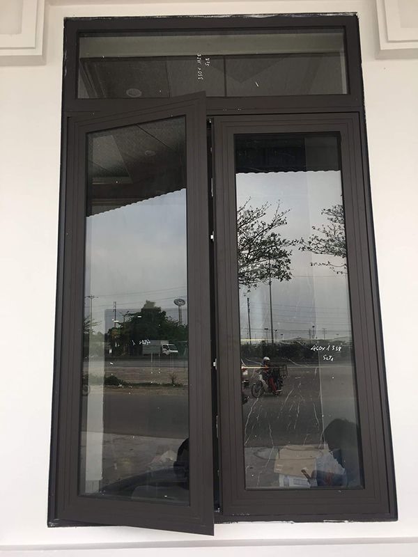 cửa sổ khung nhôm kính