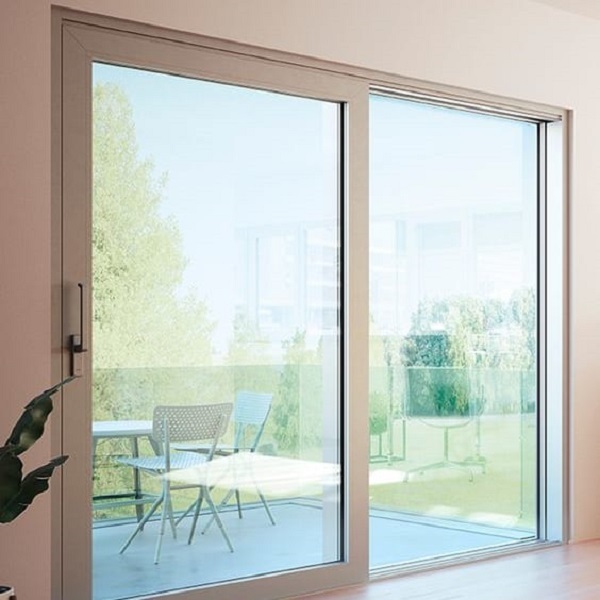 Mẫu cửa lùa 2 cánh - cửa nhôm kính 2 cánh màu trắng cửa đi bản lớn